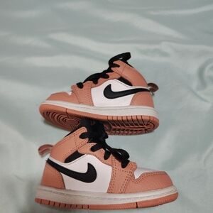 Jordan Kids Sneakers - Peach and White